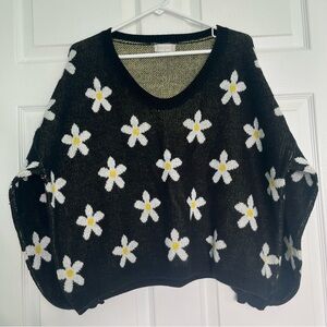 Alter'd State Black White Yellow Daisy Patterned Women's Thick Cozy Sweater Top